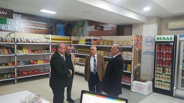 YOLUN İYİLİK OLSUN HAYIR MARKETİMİZE, İLAHİYAT DEKANIMIZ PROF.DR ALİ KAYA VE PROF.DR ASIM YEDİYILDIZ HOCALARIMIZ Hayır Marketimizi Ziyaret Ettiler.